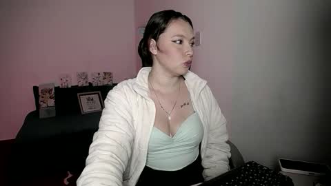 Snapshot of marianna__777 chatting on November 15, 6:00 am Mariana online show from November 15, 6:00 am
