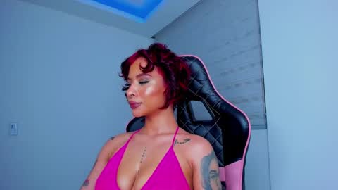 Snapshot of marianne__ chatting on February 18, 4:58 am M A R I A N E online show from February 18, 4:58 am