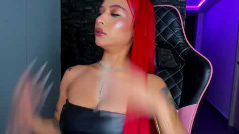 Snapshot of marianne__ chatting on September 22, 4:58 am M A R I A N E online show from September 22, 4:58 am