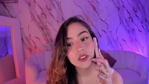 Marianne  online show from September 30, 9:20 pm