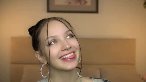 Rachel online show from November 18, 8:24 pm