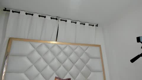 marianrosse online show from November 8, 6:51 pm