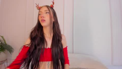 Maria Pettit online show from December 24, 12:00 pm