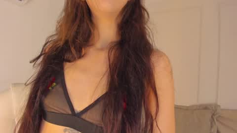 Maria Pettit online show from January 9, 12:09 pm