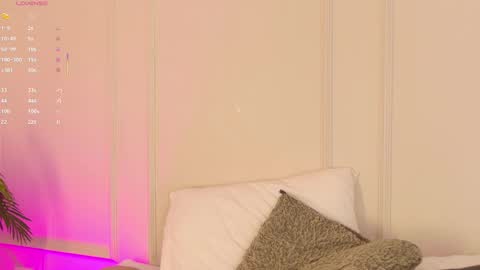 Maria Pettit online show from October 8, 11:08 am