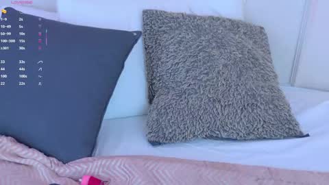 Maria Pettit online show from October 12, 12:37 pm