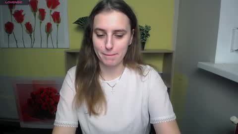 Snapshot of mariatess_ chatting on December 2, 12:51 pm Mariia online show from December 2, 12:51 pm