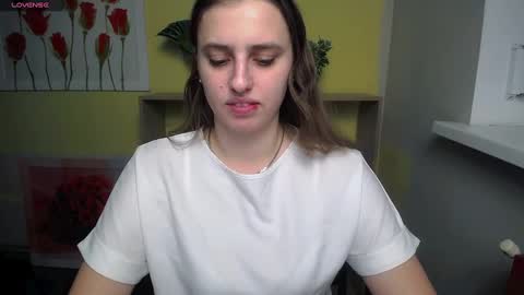 Snapshot of mariatess_ chatting on December 17, 10:01 am Mariia online show from December 17, 10:01 am