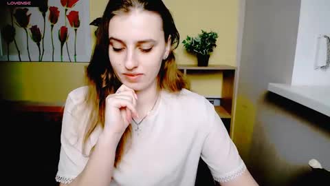 Snapshot of mariatess_ chatting on March 3, 3:20 pm Mariia online show from March 3, 3:20 pm
