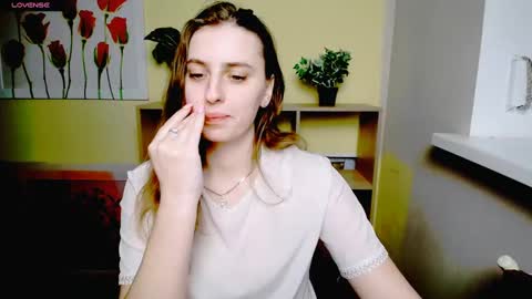 Snapshot of mariatess_ chatting on March 3, 6:22 pm Mariia online show from March 3, 6:22 pm