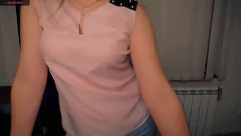 Snapshot of mariatess_ chatting on September 12, 1:00 pm Mariia online show from September 12, 1:00 pm