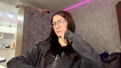 Eva online show from March 6, 11:39 am