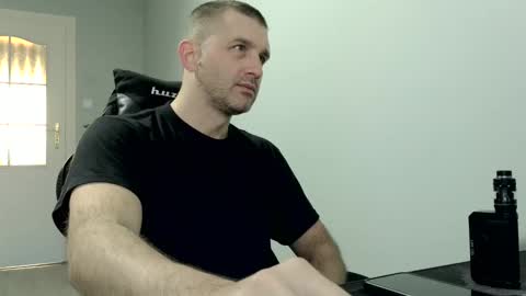 Snapshot of maribor5879 chatting on February 23, 6:17 am maribor5879 online show from February 23, 6:17 am