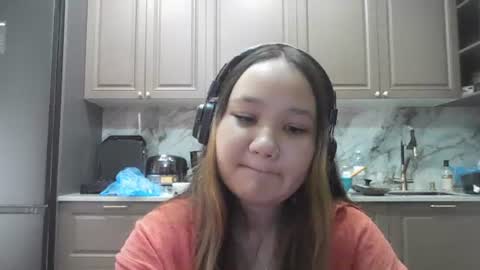 Snapshot of maricelaroese chatting on July 20, 6:17 am Vivi online show from July 20, 6:17 am