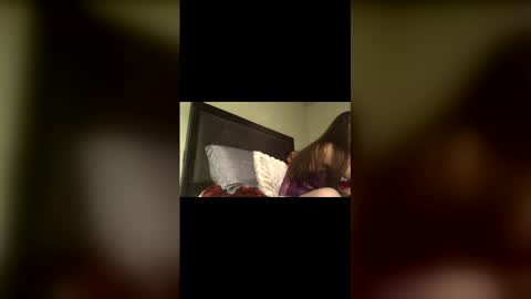 Snapshot of marie00090 chatting on May 10, 7:57 am marie00090 online show from May 10, 7:57 am