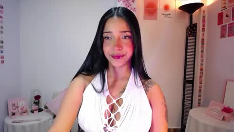 Nicolle online show from April 20, 3:42 am