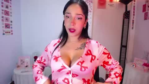 Nicolle online show from July 20, 5:44 am