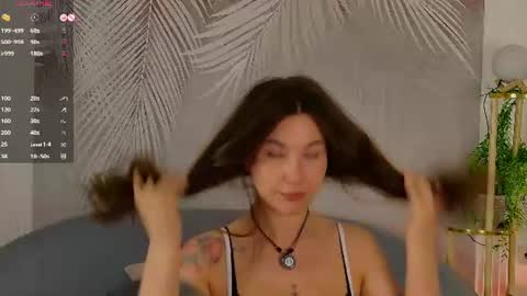 Snapshot of marie_diaze chatting on June 18, 10:09 am Marie LEAVE YOUR WITH ME online show from June 18, 10:09 am