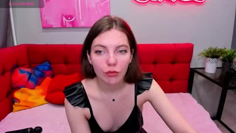 Snapshot of marie_reyes_ chatting on December 3, 1:57 am Mary 3 online show from December 3, 1:57 am