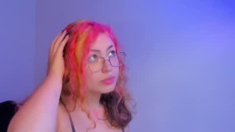 Snapshot of marieetaylor chatting on May 31, 7:37 pm Mariee online show from May 31, 7:37 pm