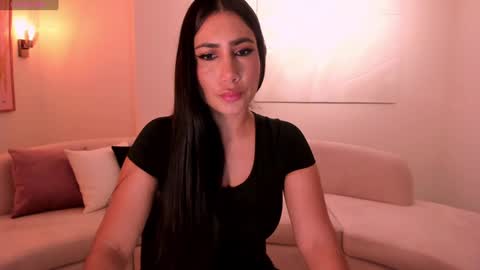 Snapshot of mariejane2 chatting on January 13, 10:47 am Im Marie Jane online show from January 13, 10:47 am