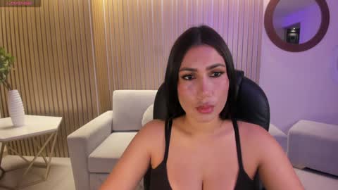 Snapshot of mariejane2 chatting on January 17, 10:44 am Im Marie Jane online show from January 17, 10:44 am