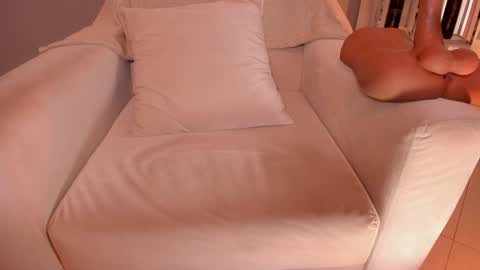 Snapshot of mariejane2 chatting on January 21, 3:21 pm Im Marie Jane online show from January 21, 3:21 pm