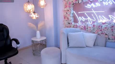 Snapshot of mariejane2 chatting on February 16, 10:32 am Im Marie Jane online show from February 16, 10:32 am