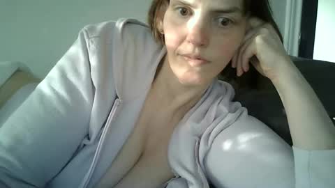 Mariejojo online show from December 2, 2:56 pm