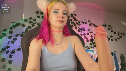 Mariel Gold online show from November 4, 5:17 am