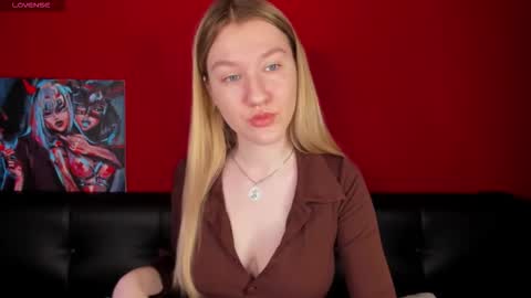 Snapshot of mariel_brown chatting on September 9, 8:47 am mariel_brown online show from September 9, 8:47 am