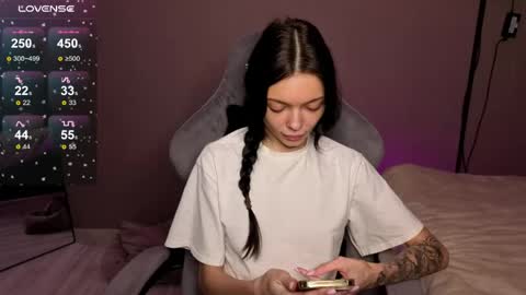 Snapshot of mariella__adams chatting on April 29, 6:47 pm Maria online show from April 29, 6:47 pm