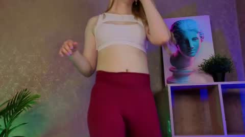 Mari online show from June 25, 1:38 am