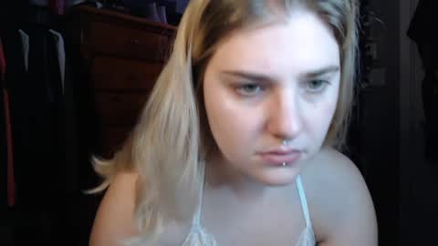 marigoldrue online show from September 15, 12:43 am