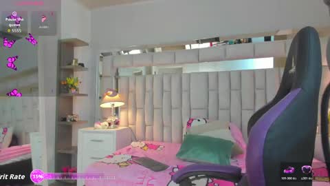 mariiahneedles online show from April 21, 10:01 pm