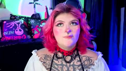 Snapshot of mariiana_velezz chatting on December 3, 11:14 pm mariiana_velezz online show from December 3, 11:14 pm