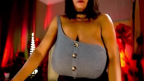 Nikita - Scroll down and read my bio please. New Pictures in Bio online show from September 25, 7:12 am