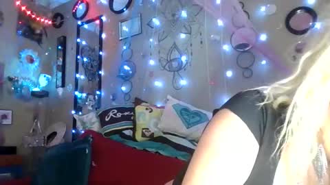 marilyn1620 online show from April 28, 6:18 am