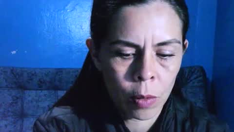 Snapshot of marilyn_xxxx chatting on December 19, 2:01 am  Marilyn  online show from December 19, 2:01 am