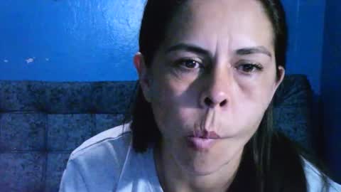 Snapshot of marilyn_xxxx chatting on December 28, 12:36 am  Marilyn  online show from December 28, 12:36 am