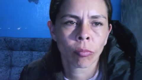 Snapshot of marilyn_xxxx chatting on January 13, 1:23 am  Marilyn  online show from January 13, 1:23 am