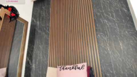 Marilyn  online show from April 22, 11:56 am