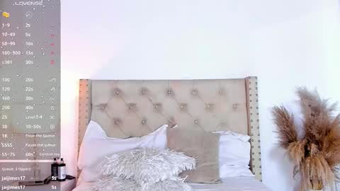 marilynrossy online show from October 30, 4:25 am