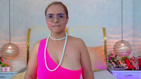 Marilyn Vega online show from May 26, 8:49 pm