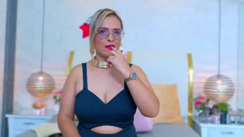 Marilyn Vega online show from June 26, 9:41 pm