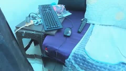 marilynwett online show from January 12, 1:11 am