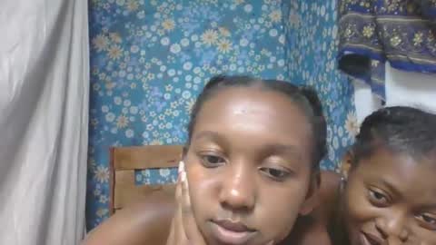 Snapshot of marinagold69 chatting on May 7, 1:38 pm marinagold69 online show from May 7, 1:38 pm