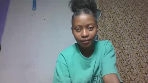 Snapshot of marinagold69 chatting on May 9, 6:57 pm marinagold69 online show from May 9, 6:57 pm