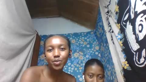 Snapshot of marinagold69 chatting on May 22, 8:42 am marinagold69 online show from May 22, 8:42 am