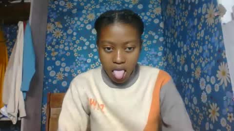 Snapshot of marinagold69 chatting on June 3, 8:39 am marinagold69 online show from June 3, 8:39 am
